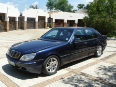 Rent an armour plated Mercedes-Benz S420