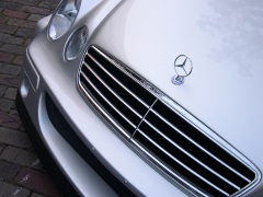 Rent a Mercedes-Benz CLK 350